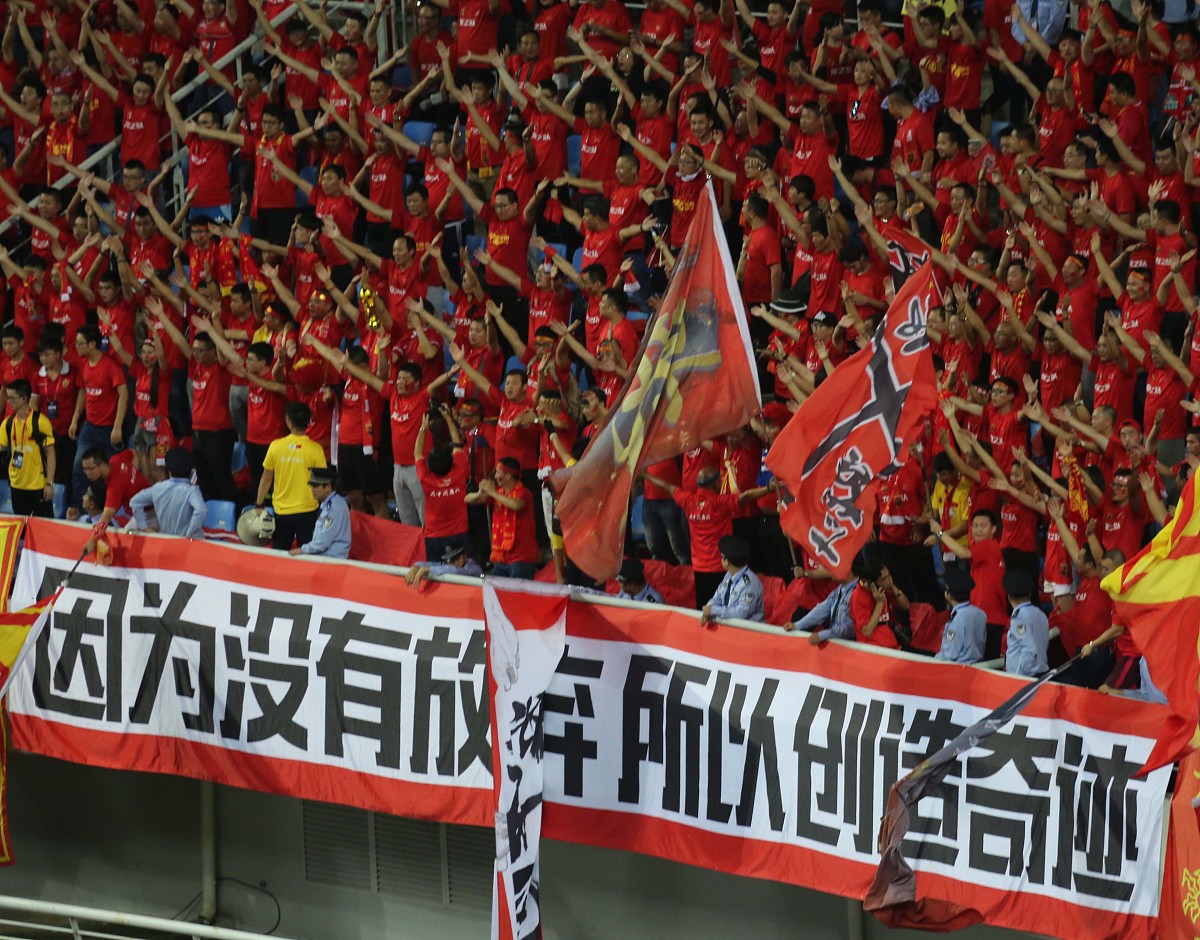 开云官网-关于拼搏精神！球队运动员全力以赴征服对手的信息