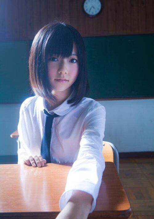 开云体育APP下载-勒布朗的棋局与蜂群的胜利，掌控的两种美学