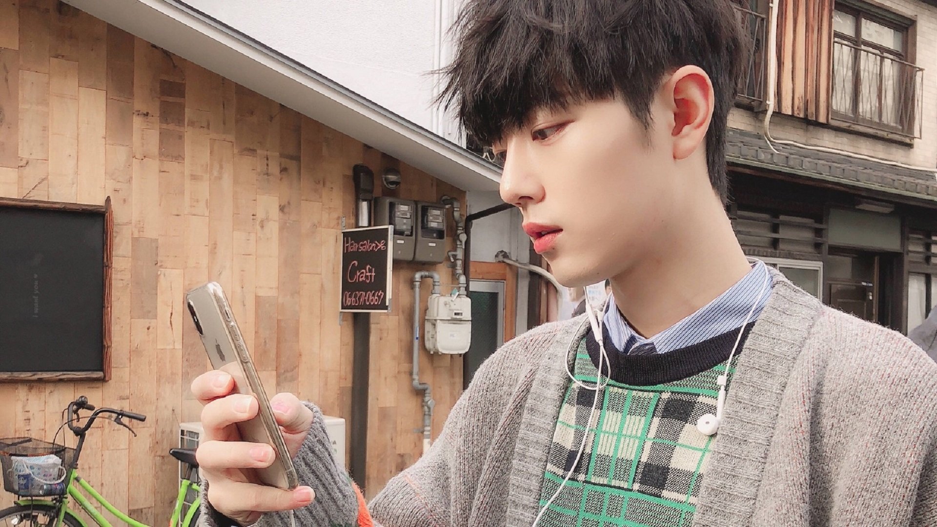 欧冠淘汰赛之夜，萨卡用表现书写青春教科书