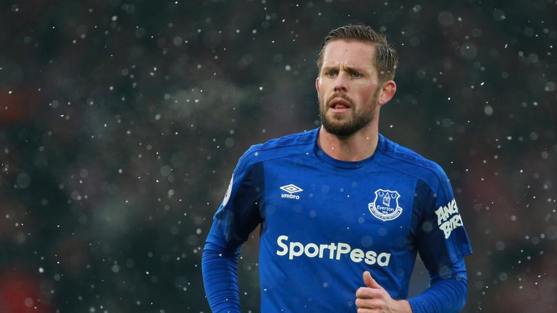 开云体育APP下载-夜幕下的活塞与引擎，戈贝尔如何点燃F1街道赛的精神赛道