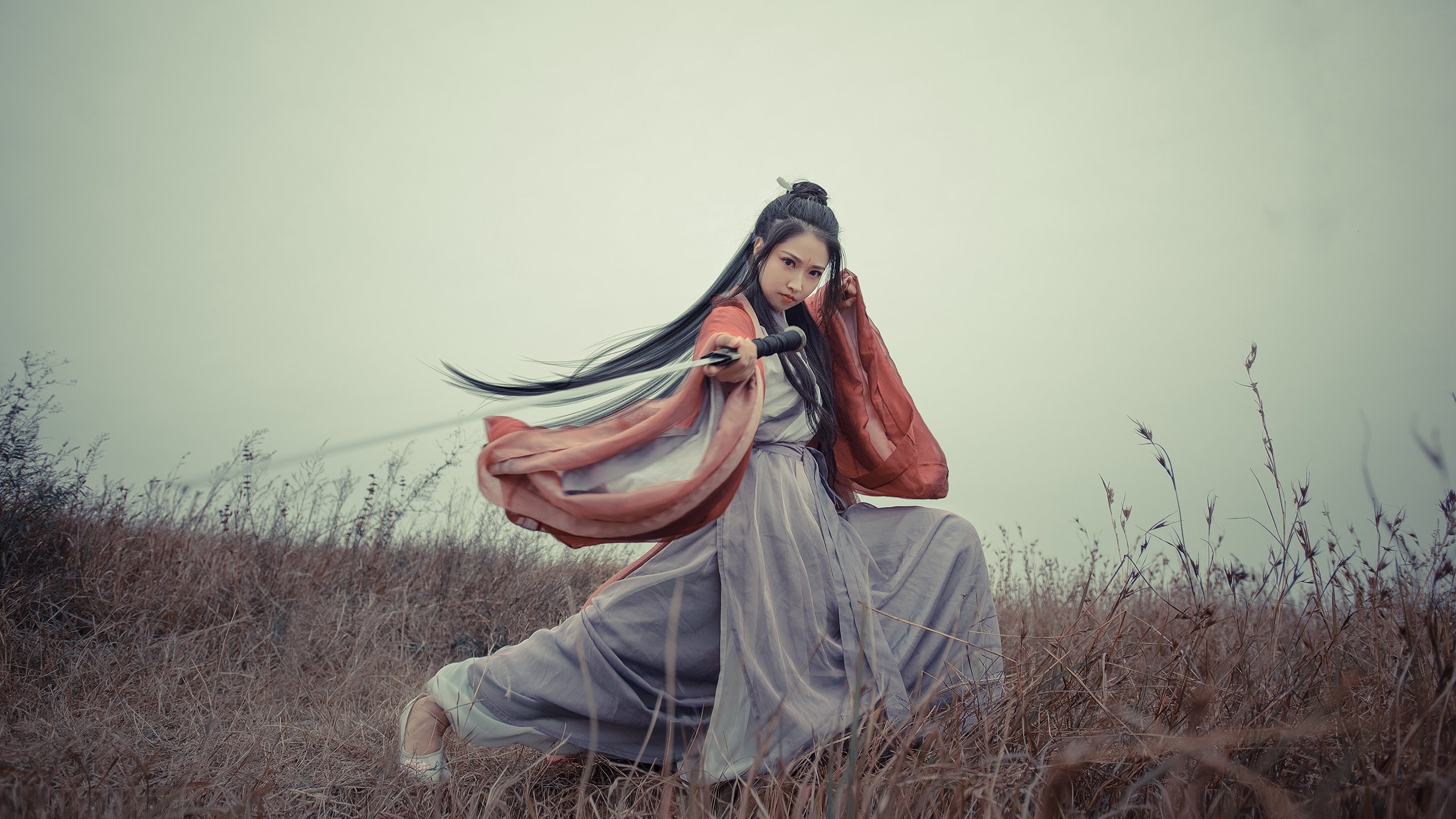 开云体育官方网站-压制与奔流,恩比德的统治之夜与勇士的狂潮